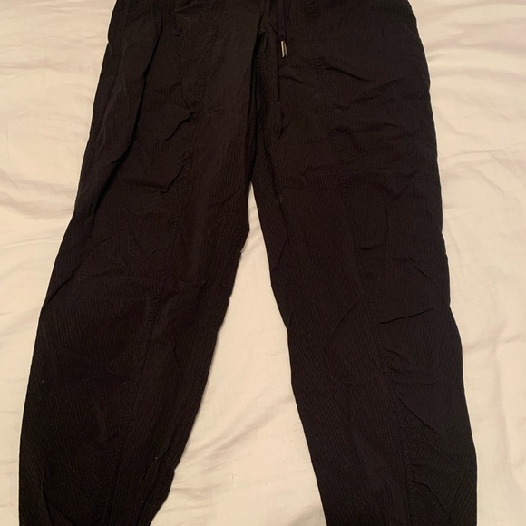 Lululemon joggers - Picture 4 of 4